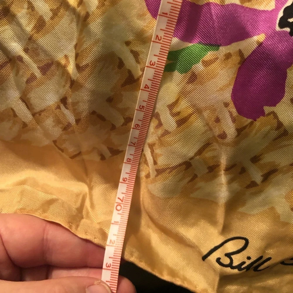 Vintage Bill Blass Scarf - Picture 2 of 2